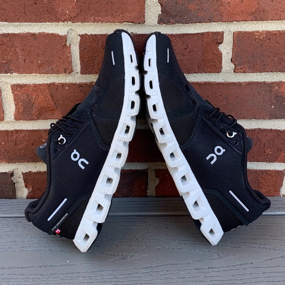 On Running Cloud Running Shoe - Picture 8 of 14